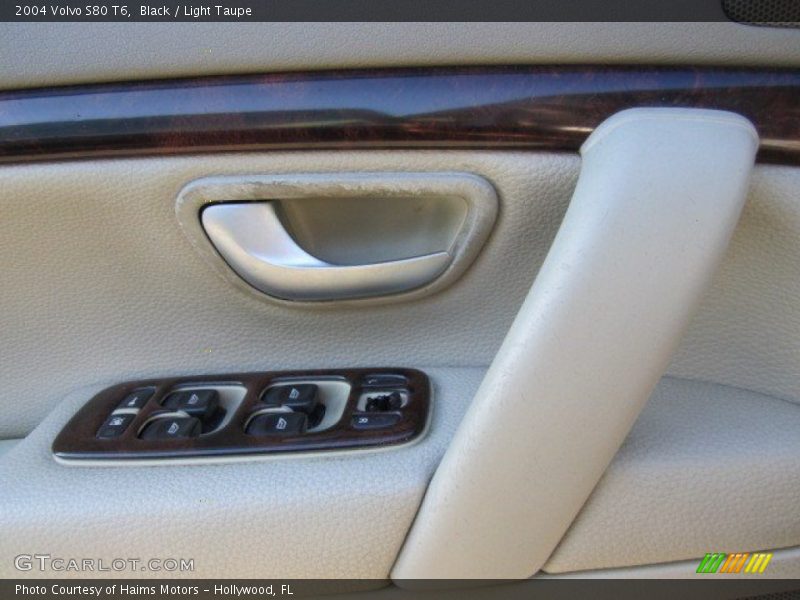 Black / Light Taupe 2004 Volvo S80 T6