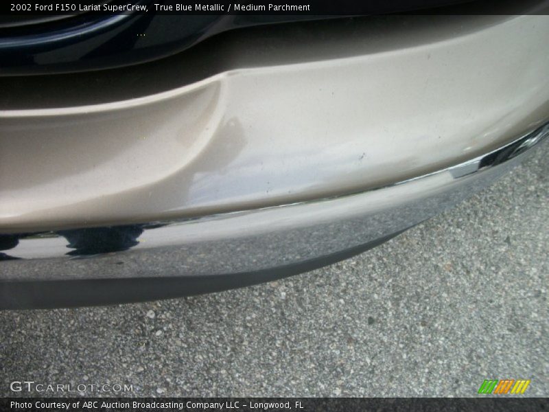 True Blue Metallic / Medium Parchment 2002 Ford F150 Lariat SuperCrew