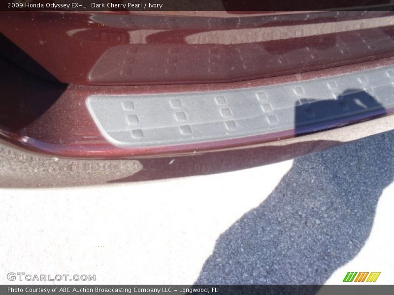 Dark Cherry Pearl / Ivory 2009 Honda Odyssey EX-L