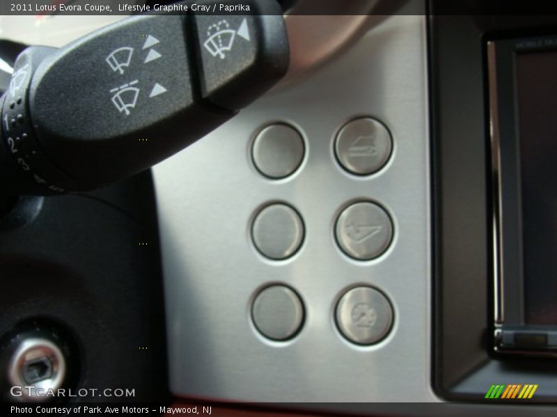 Lifestyle Graphite Gray / Paprika 2011 Lotus Evora Coupe