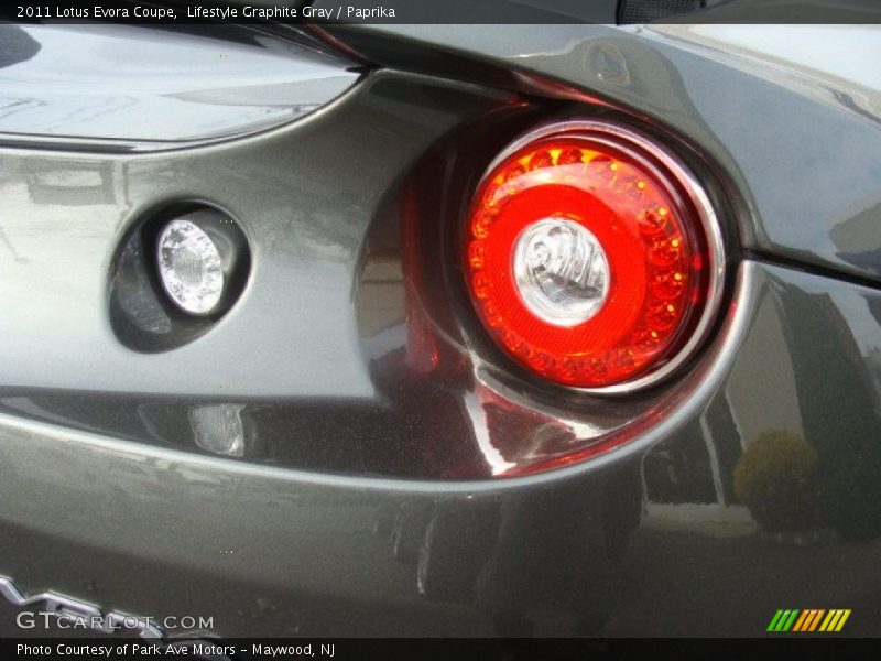 Lifestyle Graphite Gray / Paprika 2011 Lotus Evora Coupe