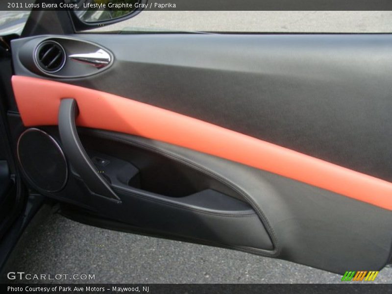 Lifestyle Graphite Gray / Paprika 2011 Lotus Evora Coupe