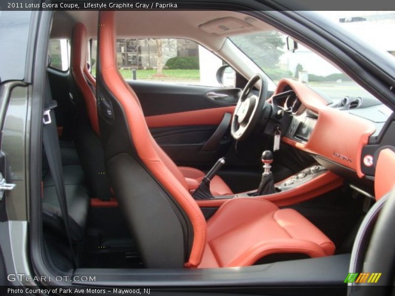 Lifestyle Graphite Gray / Paprika 2011 Lotus Evora Coupe