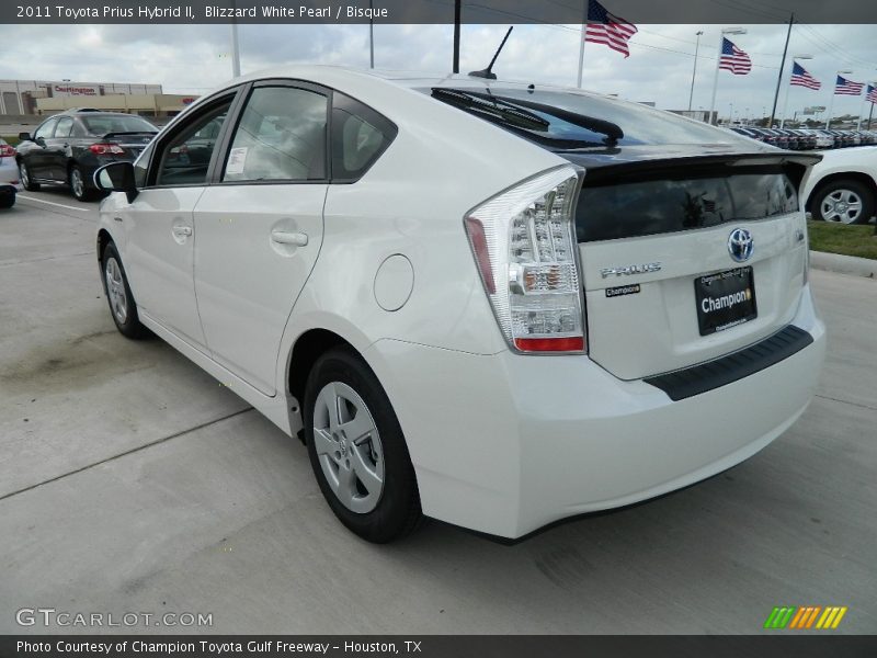Blizzard White Pearl / Bisque 2011 Toyota Prius Hybrid II
