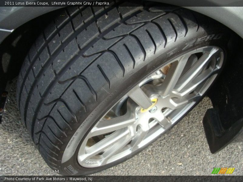 Lifestyle Graphite Gray / Paprika 2011 Lotus Evora Coupe