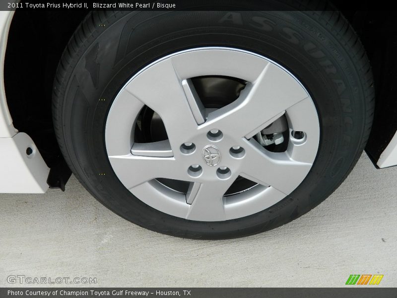 Blizzard White Pearl / Bisque 2011 Toyota Prius Hybrid II