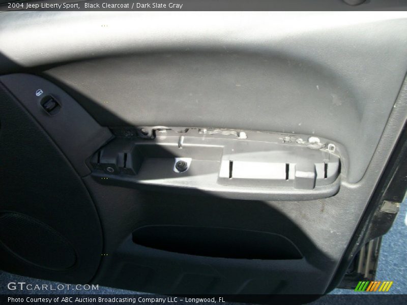 Black Clearcoat / Dark Slate Gray 2004 Jeep Liberty Sport