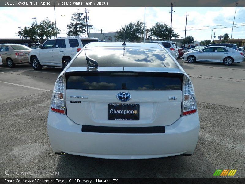 Blizzard White Pearl / Bisque 2011 Toyota Prius Hybrid II