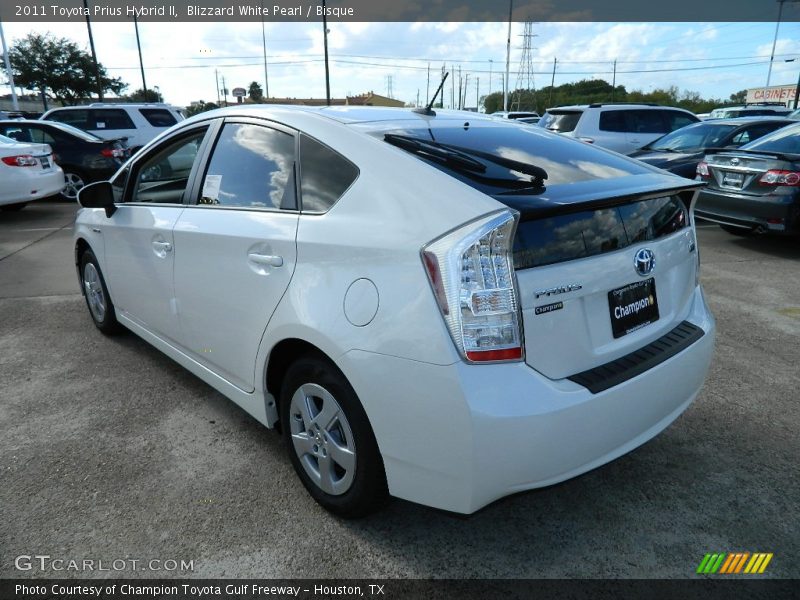 Blizzard White Pearl / Bisque 2011 Toyota Prius Hybrid II