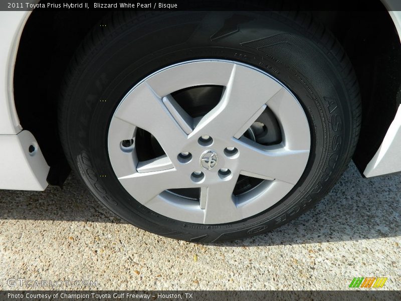 Blizzard White Pearl / Bisque 2011 Toyota Prius Hybrid II
