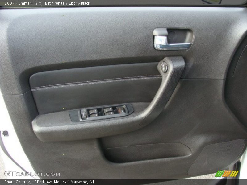 Birch White / Ebony Black 2007 Hummer H3 X