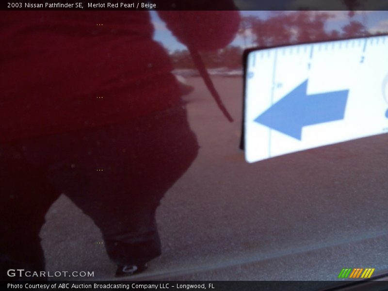 Merlot Red Pearl / Beige 2003 Nissan Pathfinder SE