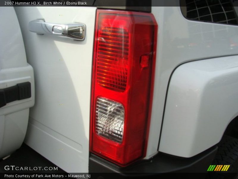 Birch White / Ebony Black 2007 Hummer H3 X