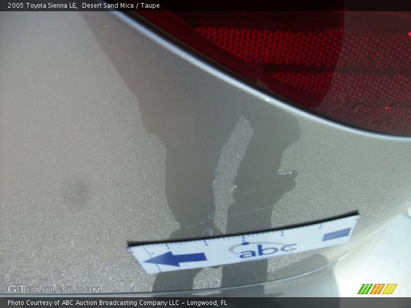 Desert Sand Mica / Taupe 2005 Toyota Sienna LE