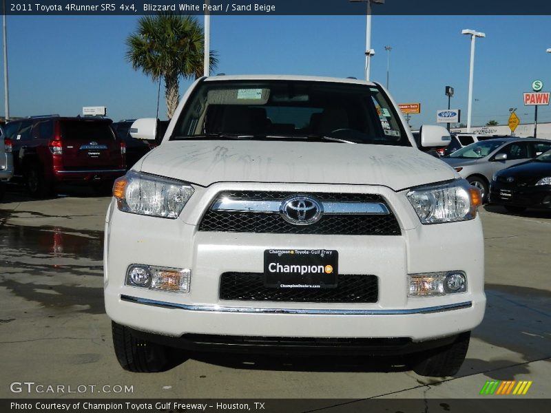 Blizzard White Pearl / Sand Beige 2011 Toyota 4Runner SR5 4x4