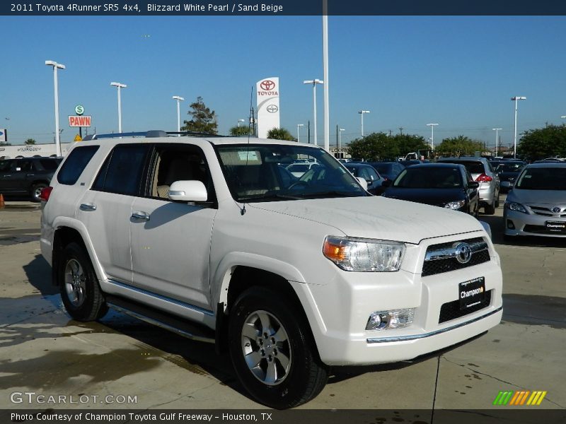 Blizzard White Pearl / Sand Beige 2011 Toyota 4Runner SR5 4x4
