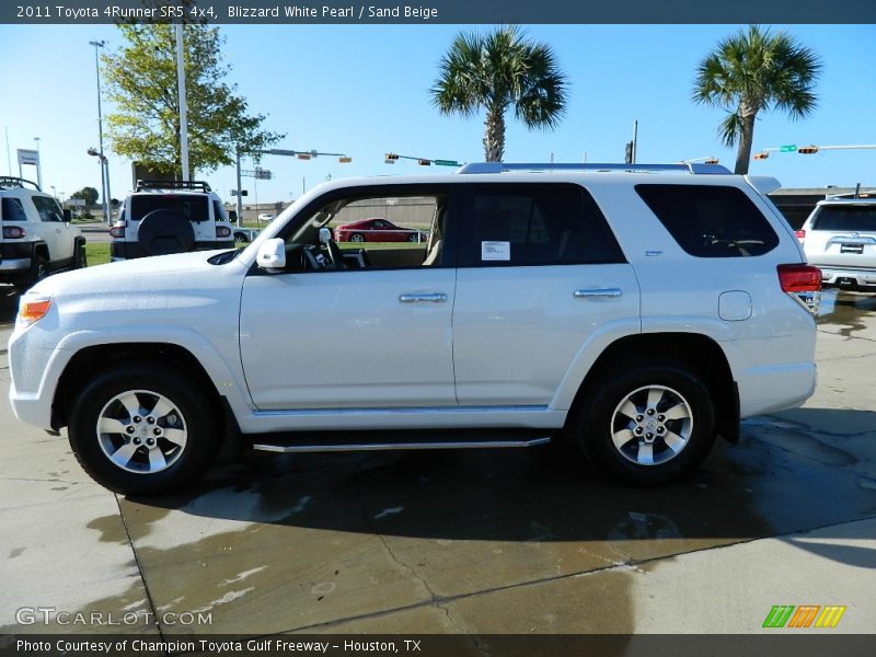 Blizzard White Pearl / Sand Beige 2011 Toyota 4Runner SR5 4x4