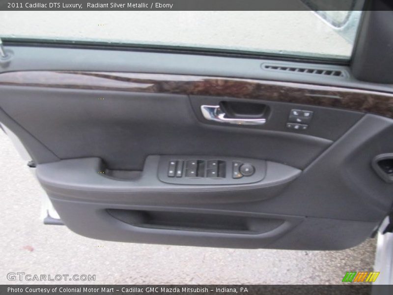 Radiant Silver Metallic / Ebony 2011 Cadillac DTS Luxury