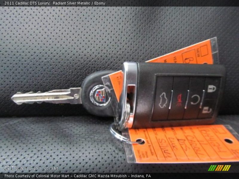Radiant Silver Metallic / Ebony 2011 Cadillac DTS Luxury