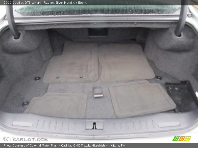 Radiant Silver Metallic / Ebony 2011 Cadillac DTS Luxury