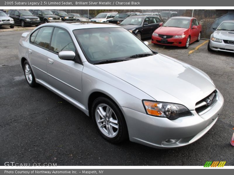 Front 3/4 View of 2005 Legacy 2.5i Limited Sedan