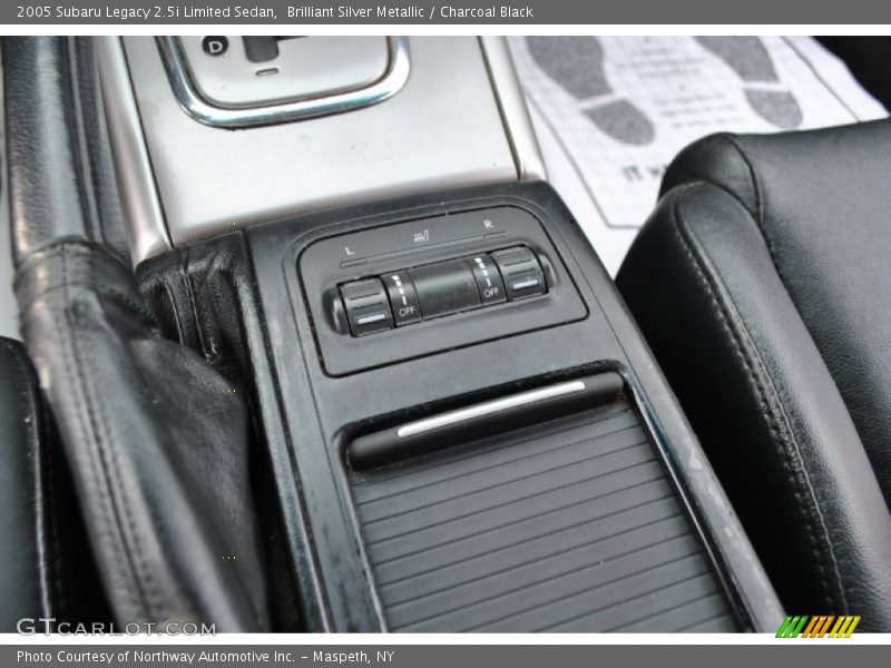 Brilliant Silver Metallic / Charcoal Black 2005 Subaru Legacy 2.5i Limited Sedan