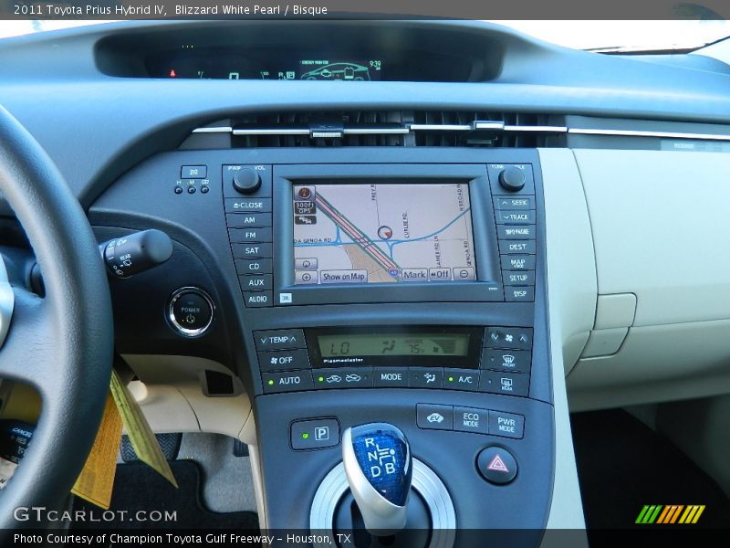 Blizzard White Pearl / Bisque 2011 Toyota Prius Hybrid IV