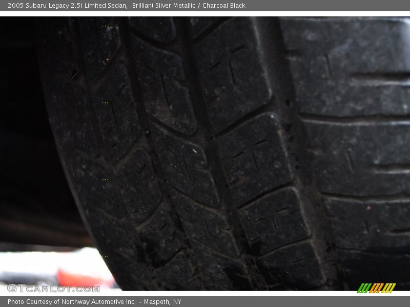 Brilliant Silver Metallic / Charcoal Black 2005 Subaru Legacy 2.5i Limited Sedan