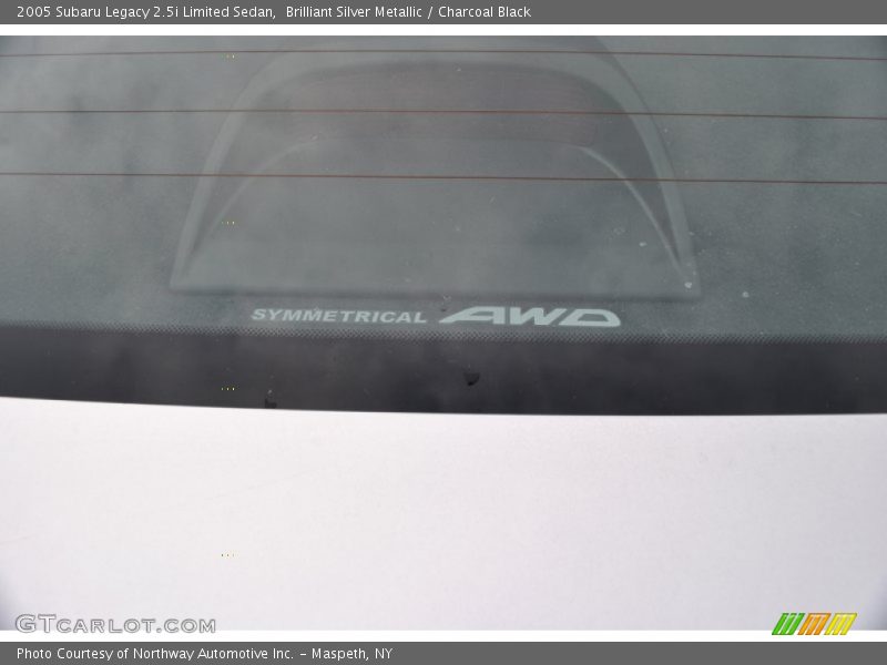 Brilliant Silver Metallic / Charcoal Black 2005 Subaru Legacy 2.5i Limited Sedan