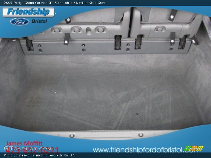 Stone White / Medium Slate Gray 2005 Dodge Grand Caravan SE