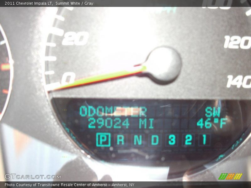Summit White / Gray 2011 Chevrolet Impala LT