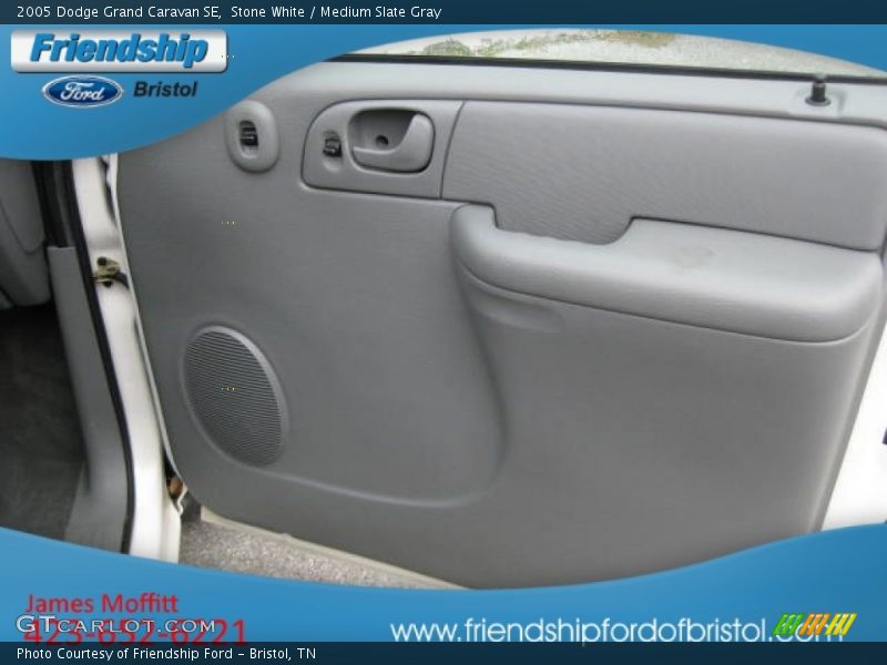 Stone White / Medium Slate Gray 2005 Dodge Grand Caravan SE