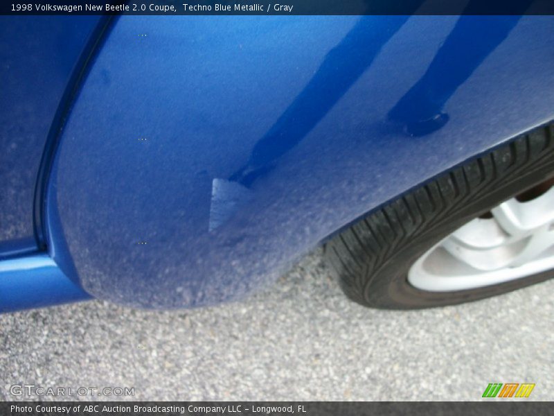 Techno Blue Metallic / Gray 1998 Volkswagen New Beetle 2.0 Coupe