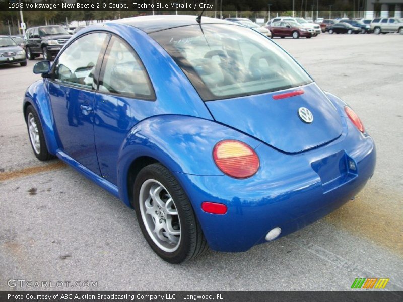 Techno Blue Metallic / Gray 1998 Volkswagen New Beetle 2.0 Coupe