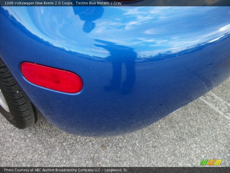 Techno Blue Metallic / Gray 1998 Volkswagen New Beetle 2.0 Coupe
