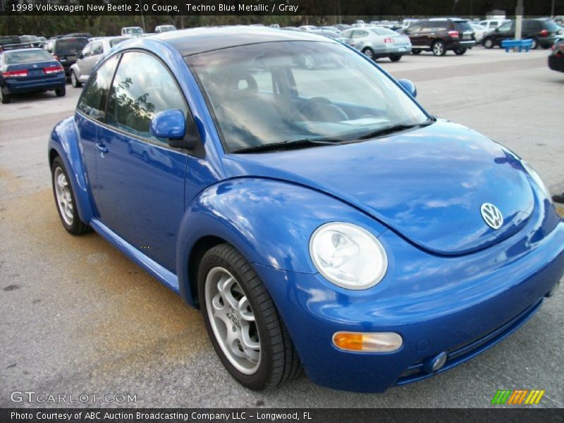 Techno Blue Metallic / Gray 1998 Volkswagen New Beetle 2.0 Coupe