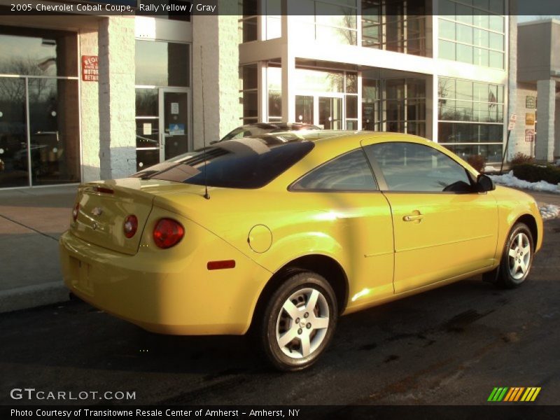 Rally Yellow / Gray 2005 Chevrolet Cobalt Coupe