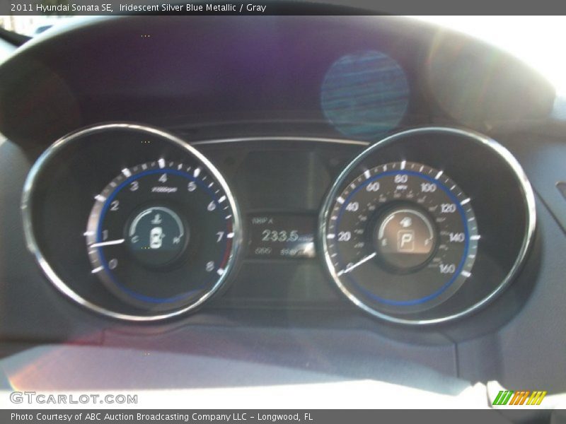 Iridescent Silver Blue Metallic / Gray 2011 Hyundai Sonata SE