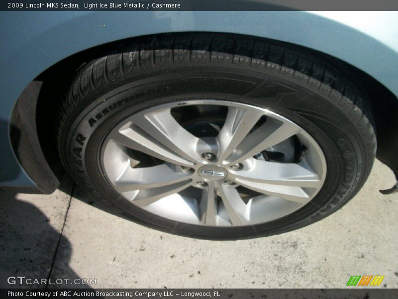 Light Ice Blue Metallic / Cashmere 2009 Lincoln MKS Sedan
