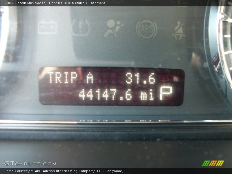 Light Ice Blue Metallic / Cashmere 2009 Lincoln MKS Sedan