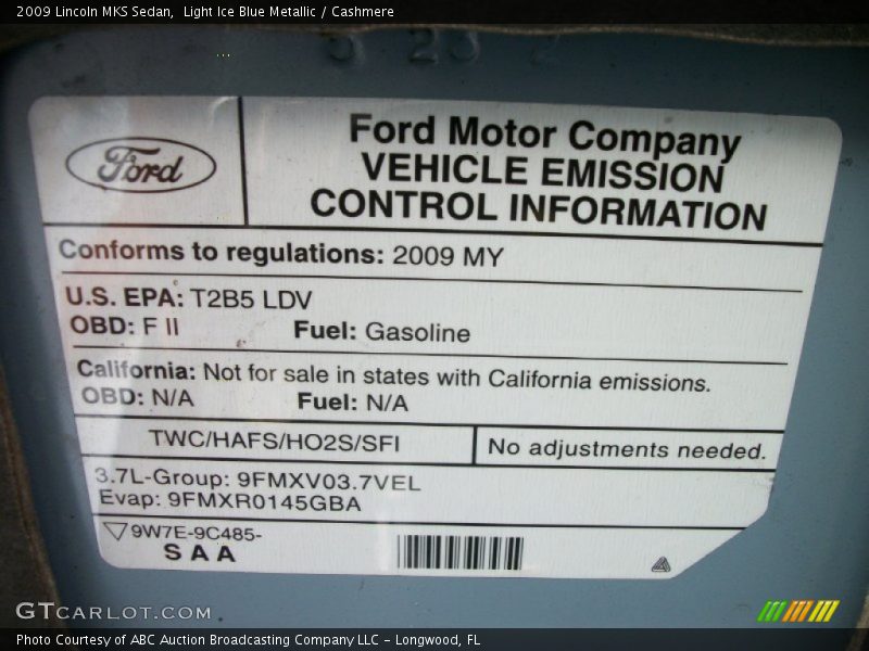 Light Ice Blue Metallic / Cashmere 2009 Lincoln MKS Sedan