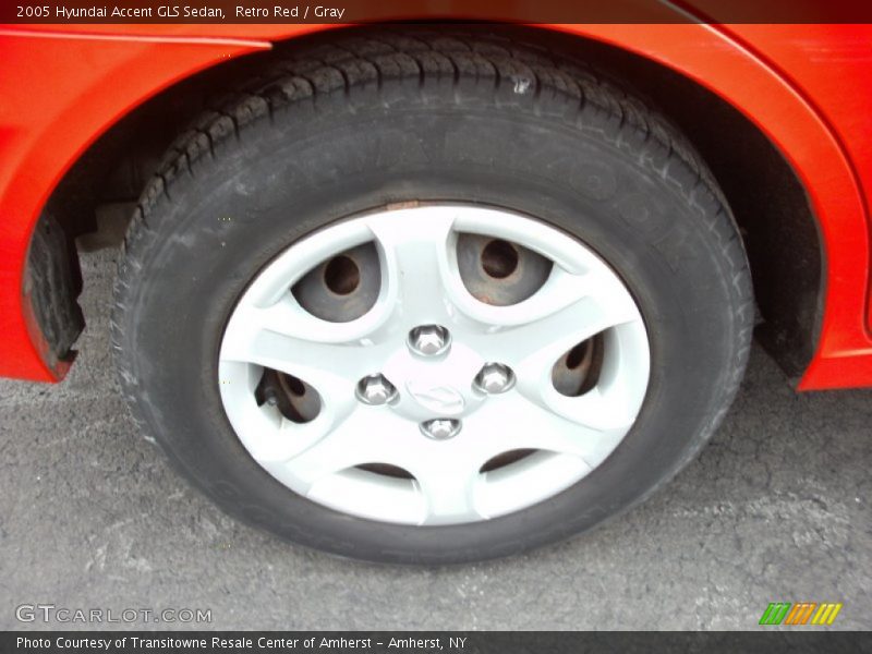 Retro Red / Gray 2005 Hyundai Accent GLS Sedan