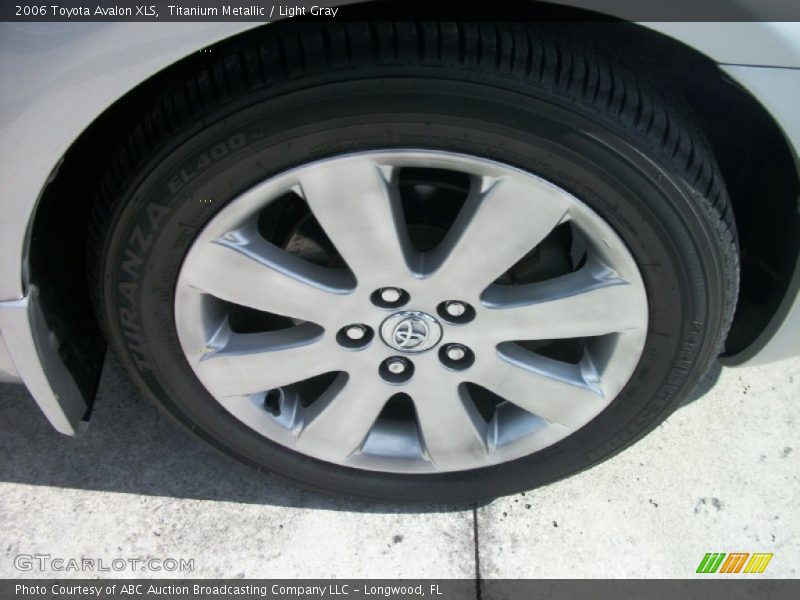 Titanium Metallic / Light Gray 2006 Toyota Avalon XLS