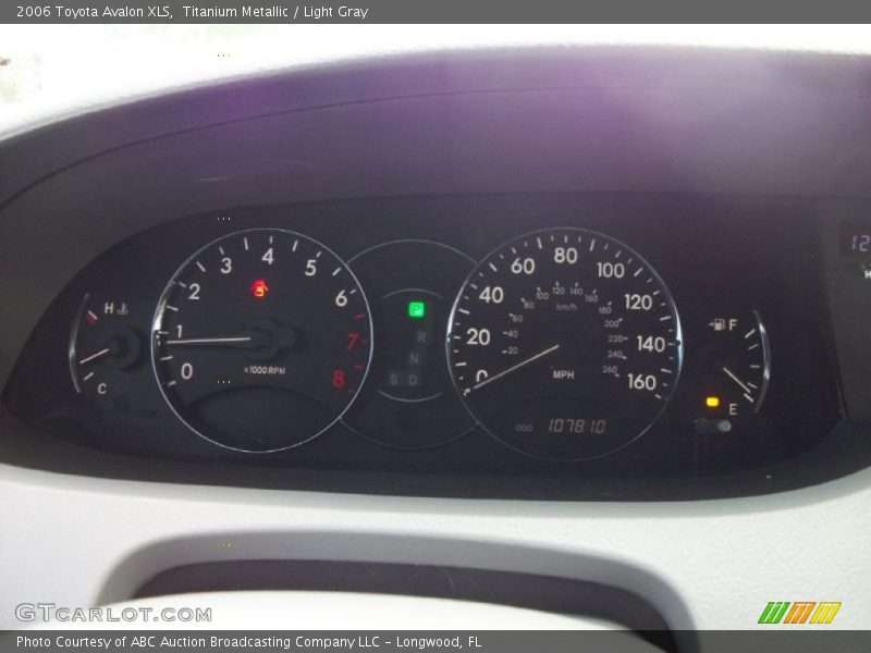 Titanium Metallic / Light Gray 2006 Toyota Avalon XLS