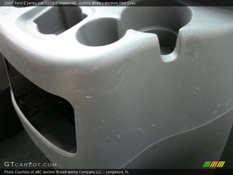 Oxford White / Medium Flint Grey 2007 Ford E Series Van E250 Commercial