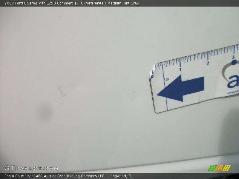 Oxford White / Medium Flint Grey 2007 Ford E Series Van E250 Commercial
