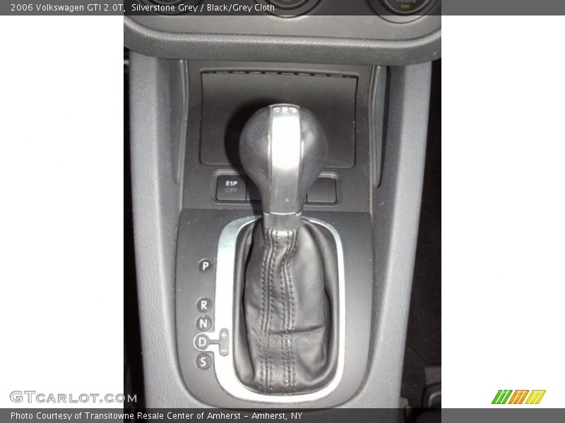 Silverstone Grey / Black/Grey Cloth 2006 Volkswagen GTI 2.0T