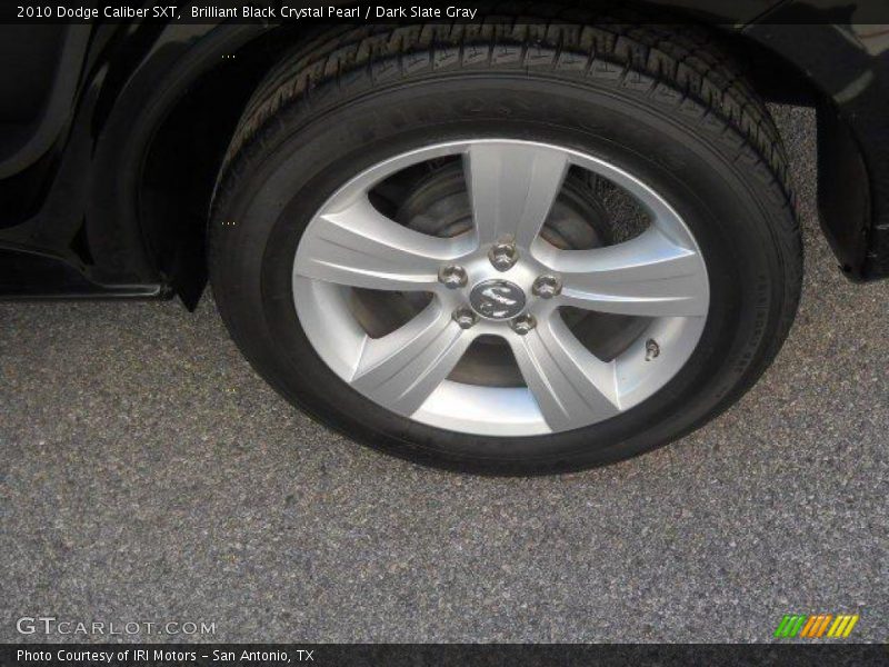 Brilliant Black Crystal Pearl / Dark Slate Gray 2010 Dodge Caliber SXT