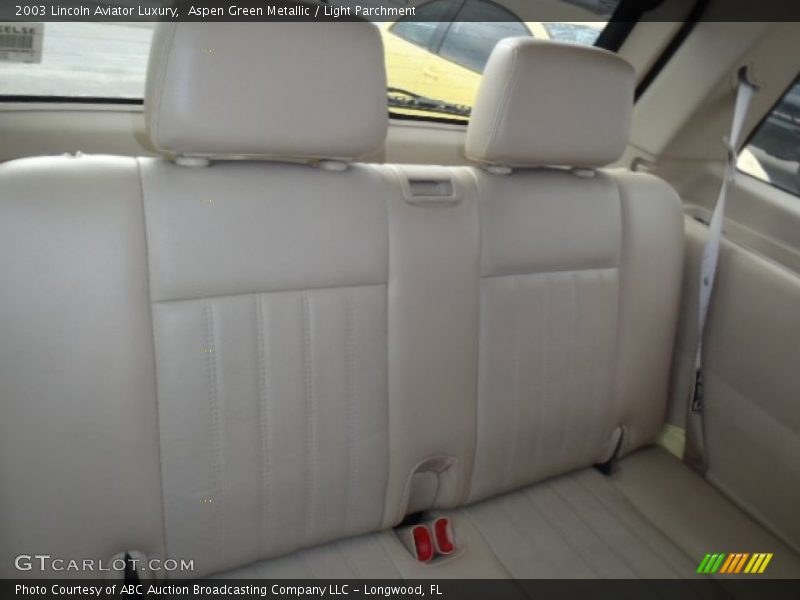 Aspen Green Metallic / Light Parchment 2003 Lincoln Aviator Luxury
