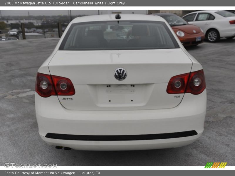 Campanella White / Light Grey 2005 Volkswagen Jetta GLS TDI Sedan